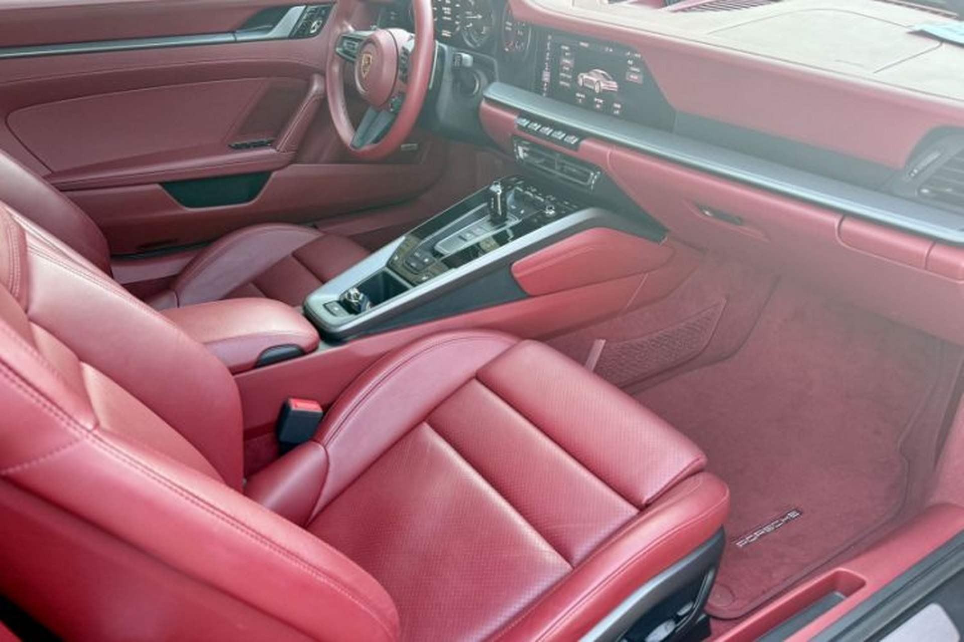 Used Porsche 911 2020 Carrera 3.0T Interior 6
