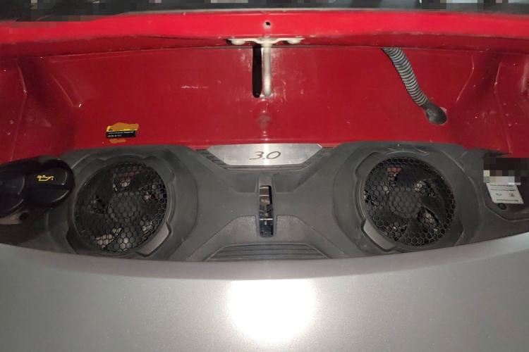 Used Porsche 911 2020 Carrera 3.0T Engine Bay