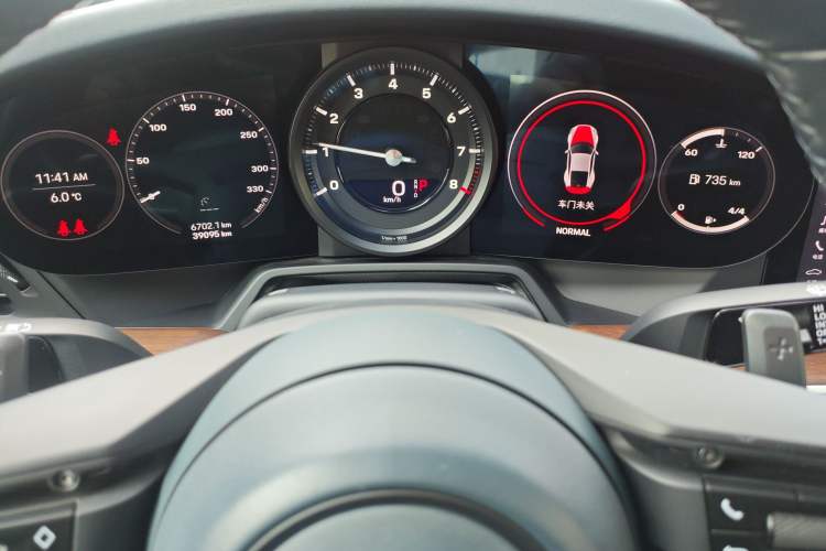 Used Porsche 911 2020 Carrera 4 3.0T Instrument Cluster