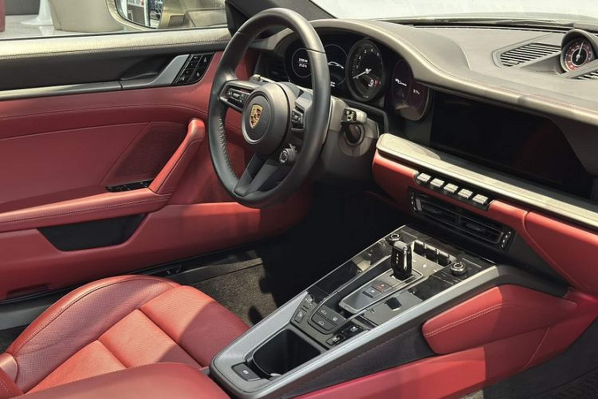 Used Porsche 911 2020 Carrera 3.0T Interior 1