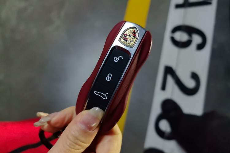 Used Porsche 911 2020 Carrera 4 3.0T Interior 1