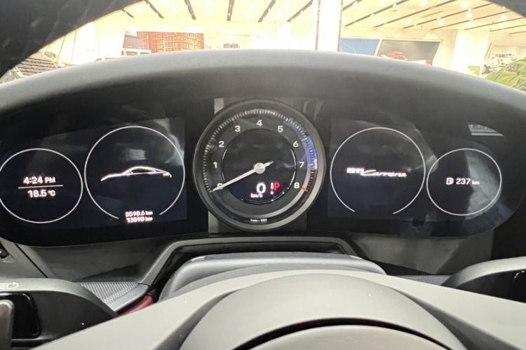 Used Porsche 911 2020 Carrera 3.0T Odometer Close Up