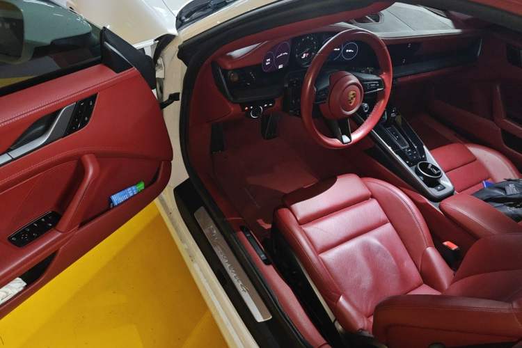 Used Porsche 911 2020 Carrera 4 Cabriolet 3.0T Driver Seat