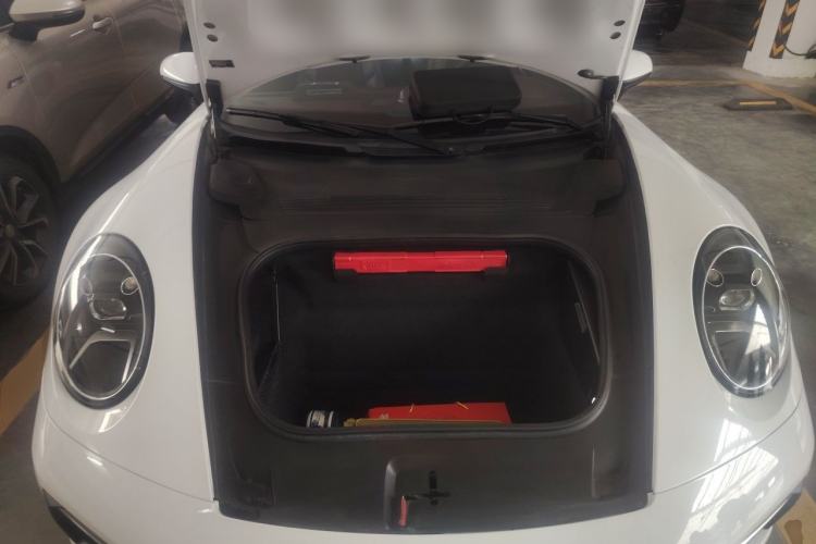 Used Porsche 911 2020 Carrera 3.0T Engine Bay
