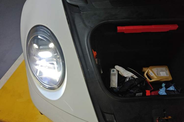 Used Porsche 911 2020 Carrera 4 Cabriolet 3.0T Engine Bay Right