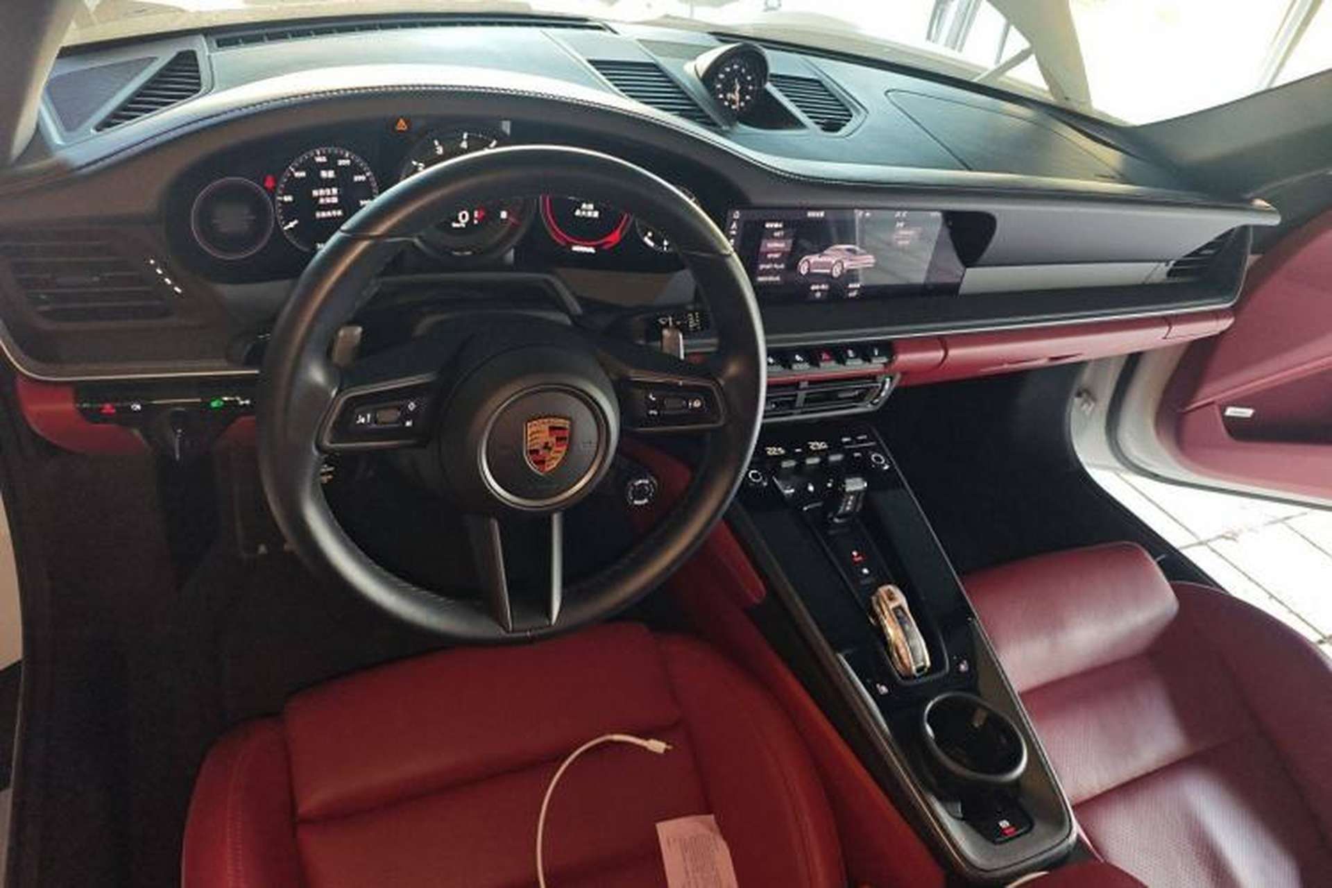 Used Porsche 911 2020 Carrera 3.0T Interior 2