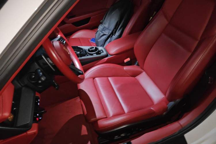 Used Porsche 911 2020 Carrera 4 Cabriolet 3.0T Left Front Seat
