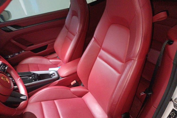 Used Porsche 911 2020 Carrera Cabriolet 3.0T Left Rear Seat