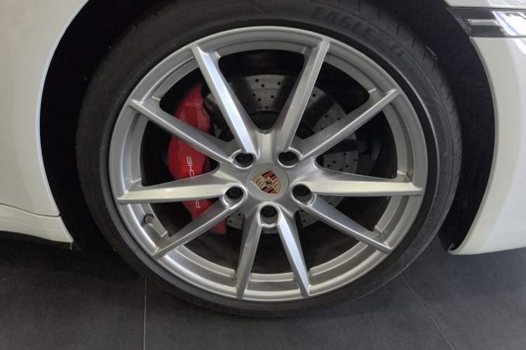 Used Porsche 911 2020 Carrera 3.0T Right Front Wheel Hub