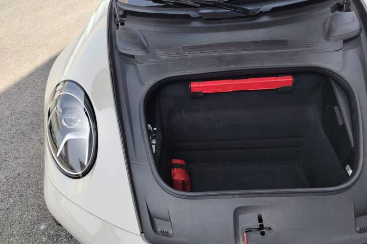 Used Porsche 911  Engine Bay Right