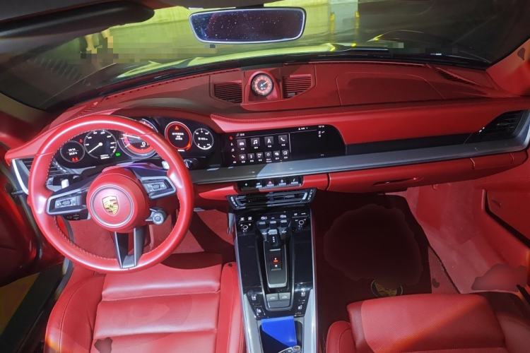 Used Porsche 911  Center Console