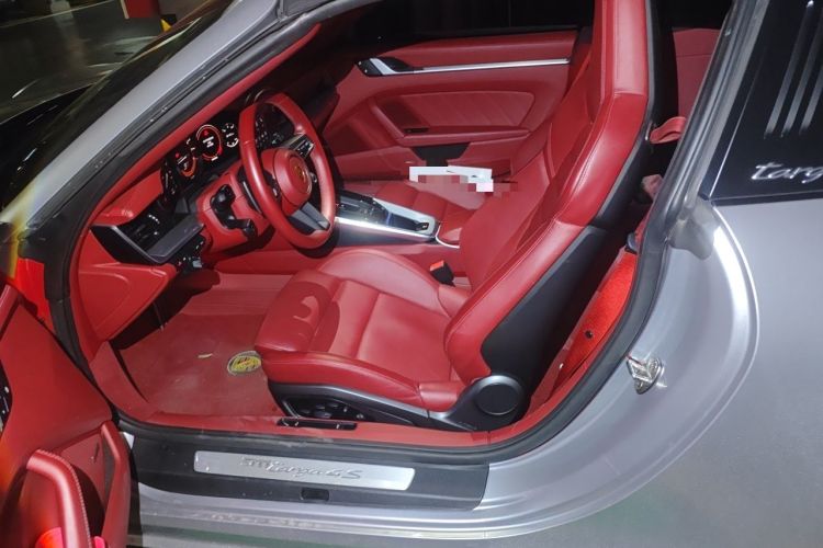 Used Porsche 911  Left Front Seat