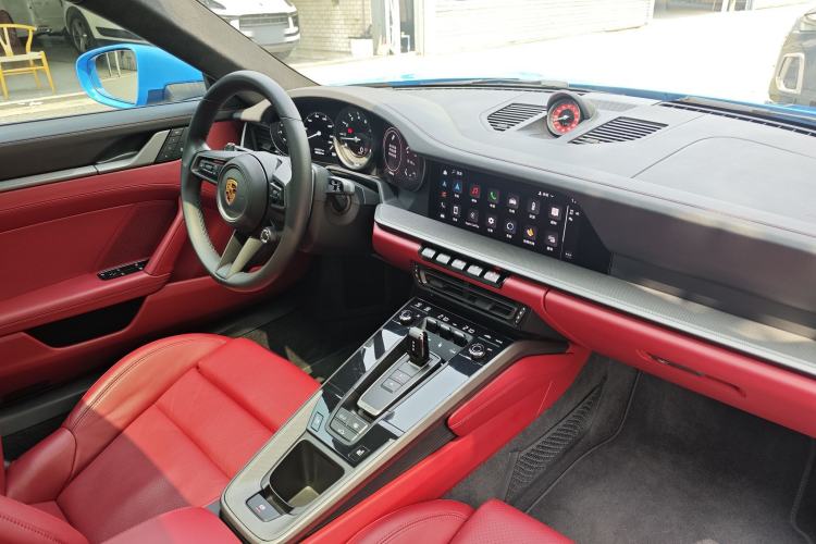 Used Porsche 911 2022 Carrera 3.0T Interior 5