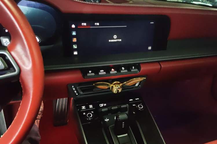 Used Porsche 911 2022 Targa 4S 3.0T Audio And AC Panel