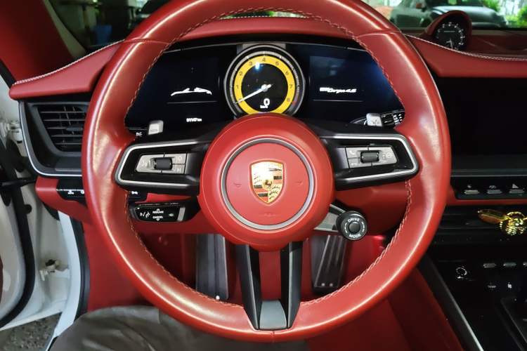 Used Porsche 911 2022 Targa 4S 3.0T Steering Wheel