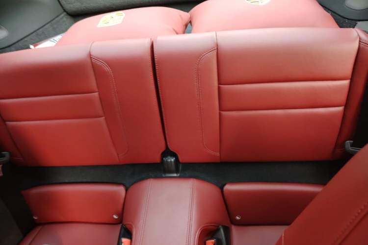 Used Porsche 911 2022 Carrera S 3.0T Left Rear Seat