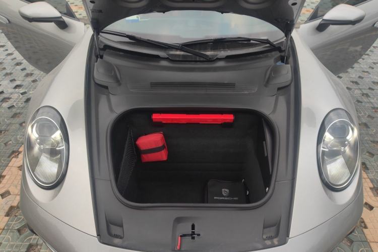 Used Porsche 911 2022 Carrera 3.0T Engine Bay