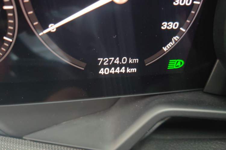 Used Porsche 911 2022 Carrera 3.0T Odometer Close Up