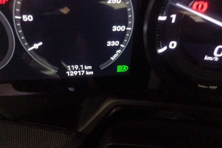 Used Porsche 911 2022 Carrera 3.0T Odometer Close Up