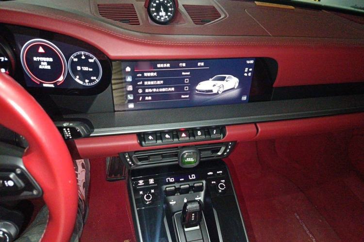 Used Porsche 911 2022 Carrera Cabriolet 3.0T Audio And AC Panel