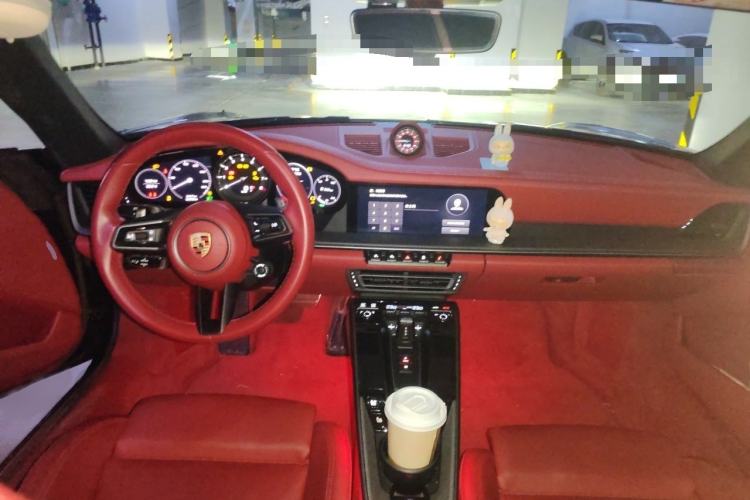 Used Porsche 911 2023 Carrera 3.0T Interior 2