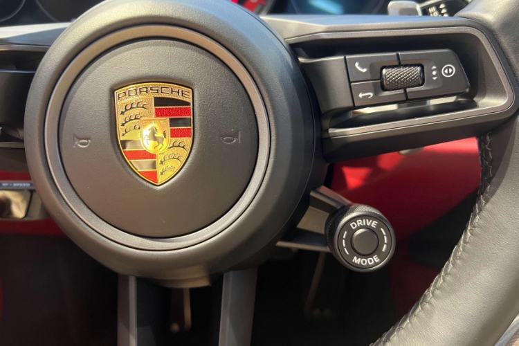 Used Porsche 911 2023 Carrera 3.0T Interior 9