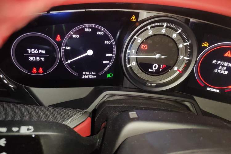 Used Porsche 911 2023 Carrera 3.0T Odometer Close Up