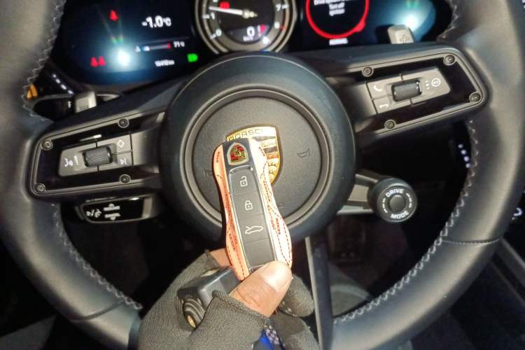 Used Porsche 911 2023 Carrera 3.0T Vehicle Key