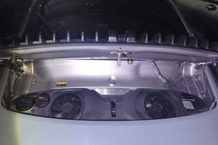 Used Porsche 911 2023 Carrera 3.0T Engine Bay
