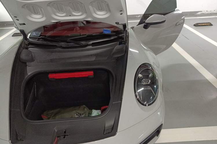 Used Porsche 911 2023 Carrera 3.0T Engine Bay Left