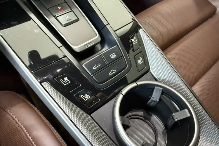 Used Porsche 911 2023 Carrera 3.0T Interior 1
