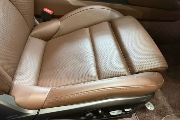 Used Porsche 911 2023 Carrera 3.0T Interior 9