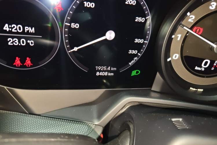 Used Porsche 911 2023 Carrera 3.0T Odometer Close Up