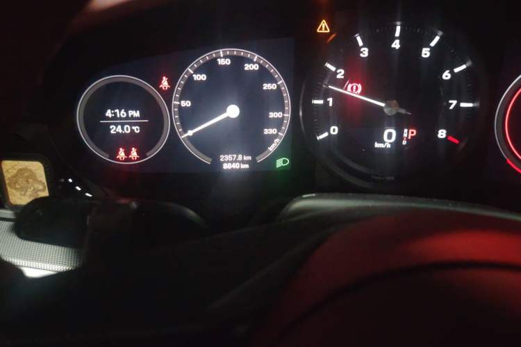 Used Porsche 911 2023 Carrera 3.0T Odometer Close Up