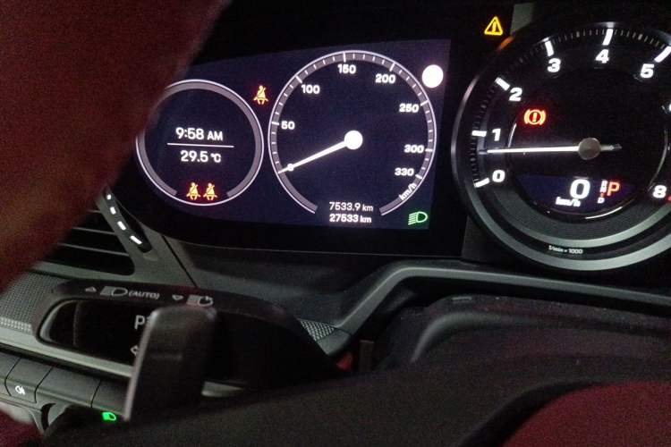 Used Porsche 911 2023 Carrera 3.0T Odometer Close Up