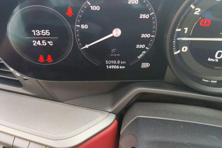 Used Porsche 911 2023 Carrera 3.0T Odometer Close Up