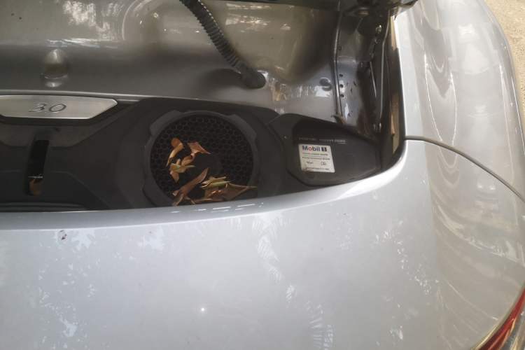 Used Porsche 911 2023 Carrera 3.0T Engine Bay Left