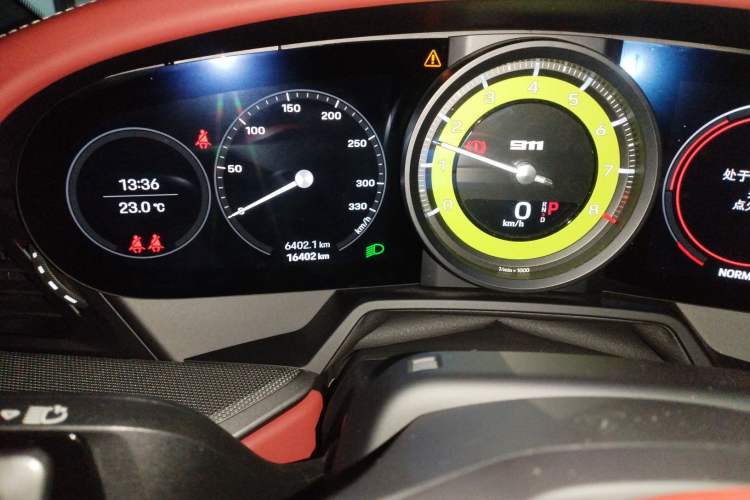 Used Porsche 911 2023 Carrera S 3.0T Odometer Close Up