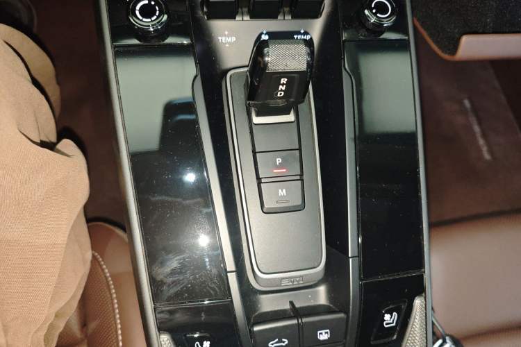 Used Porsche 911 2023 Carrera S 3.0T Gear Lever