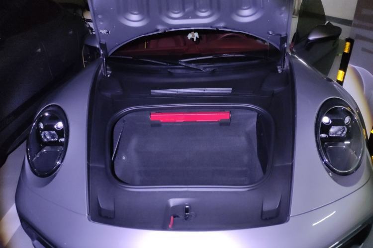 Used Porsche 911 2023 Carrera 3.0T Engine Bay