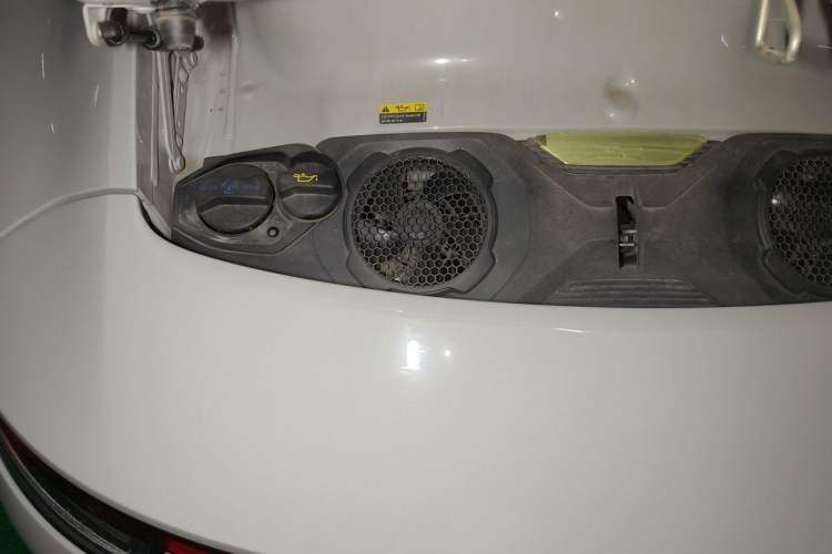Used Porsche 911 2023 Carrera 3.0T Engine Bay Right