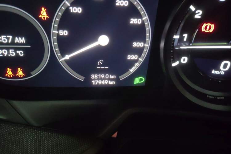 Used Porsche 911 2023 Carrera S 3.0T Odometer Close Up
