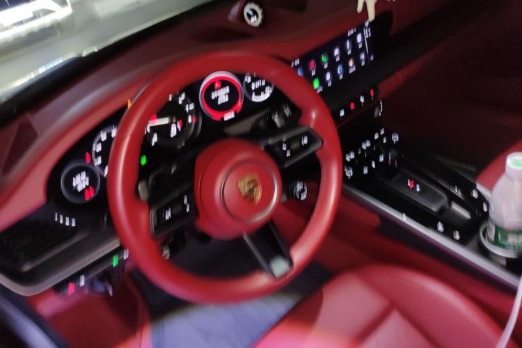Used Porsche 911 2023 Carrera 3.0T Steering Wheel