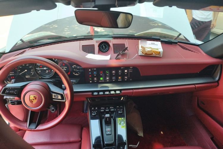Used Porsche 911 2023 Carrera 3.0T Center Console