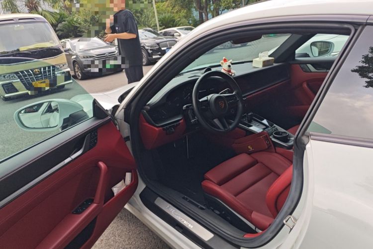 Used Porsche 911 2023 Carrera 3.0T Driver Seat