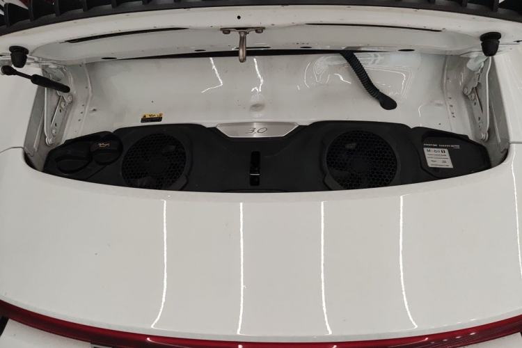 Used Porsche 911 2023 Carrera 3.0T Engine Bay