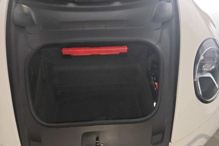 Used Porsche 911 2023 Carrera 3.0T Engine Bay