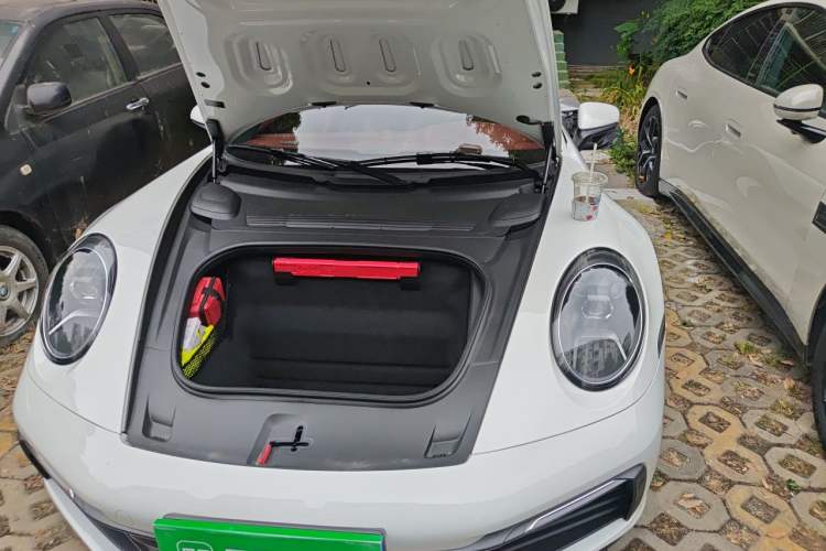 Used Porsche 911 2023 Carrera 3.0T Engine Bay Left