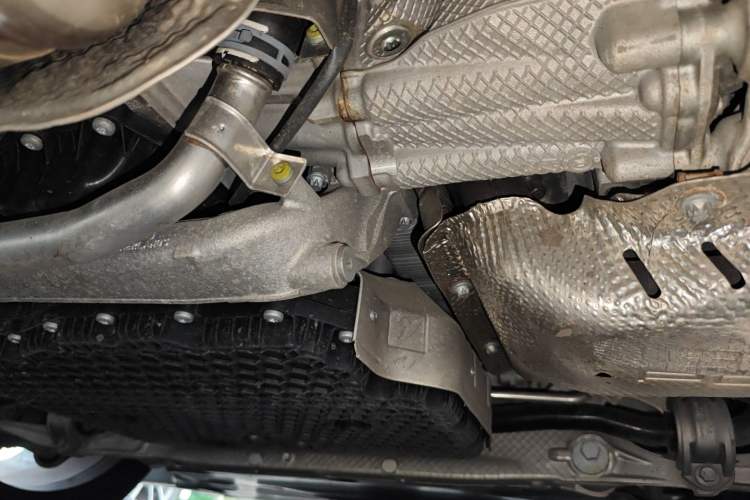 Used Porsche 911 2023 Carrera 3.0T Engine Bay Left