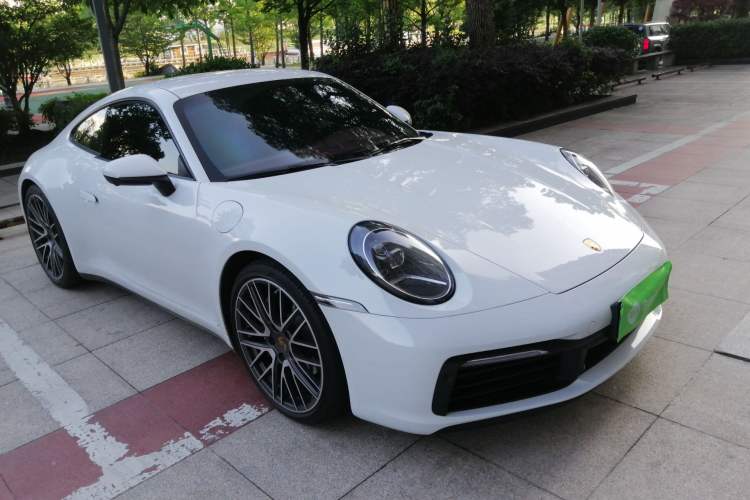 Used Porsche 911 2023 Carrera 3.0T Front Right 45 Deg